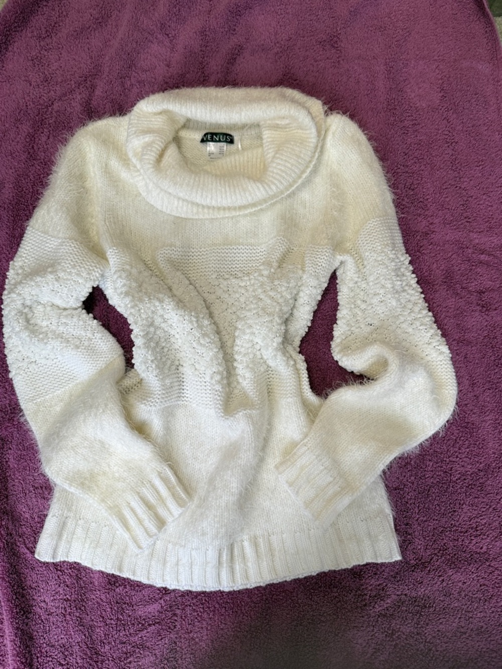 VENUS Cream Cable-Texture Cowl Neck Sweater
